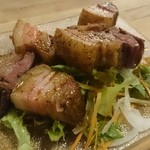 自家製ベーコン炙り ブラックペッパーソース 800円