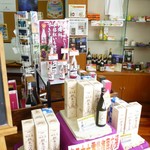 ヘリオス酒造 - 蔵元限定商品など売店も充実