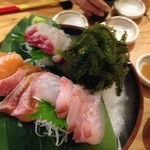おいしい時間 - 沖縄鮮魚のお刺身盛り合わせ（海ぶどう付き）