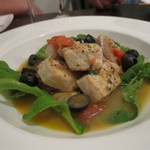 ピエトラ - ｶｼﾞｷﾏｸﾞﾛとｵﾘｰﾌﾞの煮込み1200円(2015年9月）