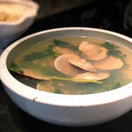 日本酒酒場立呑み 仁 - はまぐりの酒蒸し