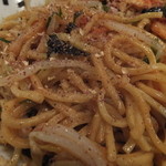 油や - 花山椒をふって唐辛子をのせて