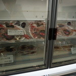 食事処 万祝 - 漁師さんが作った干物も販売中