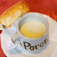 Russian Restaurant ROGOVSKI 銀座 - きのこと鶏肉のつぼ焼き