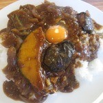 トラックターミナルキッチン - カレーには玉子っす！