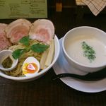 ラーメン家 みつ葉 - 豚ＣＨＩＫＩつけ麺
