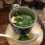 なな治 - 鱧と松茸の蒸し物（750円）。