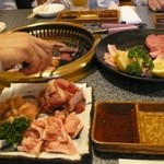 焼肉花ふく - 食べ盛りな社員ばかりです。
