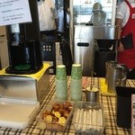 肉の田じま - ランチはコーヒーサービスもあります。