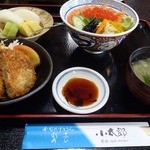 寿司れすとらん 小太郎 - 料理写真:サーモンといくらの親子丼（\1,250)