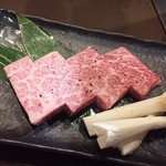 盛仁本家 - 霜降り和牛