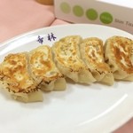 中華創房 希林 - 希林肉餃子¥350
            肉汁たっぷり、具もたっぷり(^ ^)