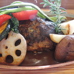 ビブラ ビブレ - 焼き野菜たっぷりの「箱根西麓牛ハーグ」