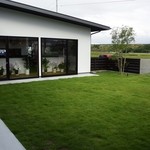 ディーズ カフェ ぶんぶん - 敷地内