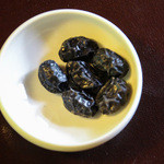 サービスのしぼり黒豆！！＼(◎o◎)／！