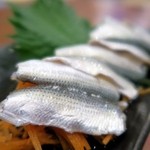 ゑびす - 九州産新子の酢￥310
            シンコはコハダの幼魚なんですって、コハダよりおいしく高級な夏の味がしました