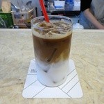 ソルズコーヒー ロースタリー - アイスカフェラテ