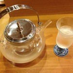 1杯目：加賀雪梅 純米 金沢市「中村酒造」