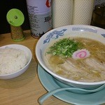 布施 細見商店 - 【2015.09.20】鳥豚骨らーめんとライス小