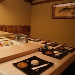 寛八 - 分厚い一枚檜　カウンター