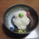 寿し処伊木 - 15/9付きだしはまぐろ山掛け