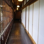 Chikushitei - 廊下、島根の美加登〇さんよりきれい