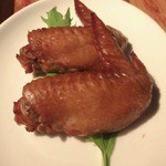 ワインと愛情料理 しょこら - 肉は、手羽先。