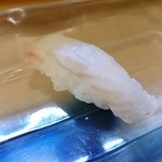 Sushidokoro Kitano Shun - ひらめ♪300円  ぶりぶり