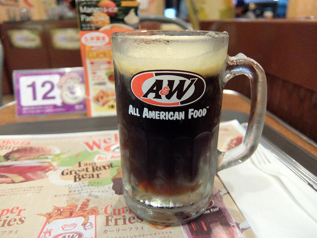 ルートビアが名物の沖縄限定ハンバーガーチェーン By Sanokuni ａ ｗ 牧港店 エイアンドダブリュ 浦添前田 アメリカ料理 食べログ