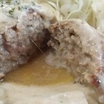 キッチン たか - 肉汁ブシュ～きのこチーズクリーム