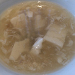 中国飯店 - 皮蛋と白身魚のスープ