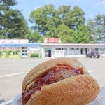 ドライブイン七輿 - チーズハンバーガー200円(3)