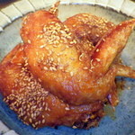 辛味手羽先5本（500円）