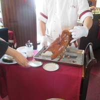 全聚徳 新宿店 - 本場北京ダックの老舗の味はいかにー目の前でとりわけしてくれますー