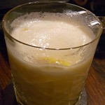 Bar Agit - パイナップルの甘くないカクテル☆♪