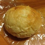 パン焼きびと　西村昭美 - 手作り豆乳カスタードクリームパン　150円