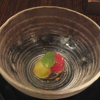 南青山エッセンス - プティトマトの自家製桂花醤風味甘酢漬け