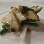 ヴィラ・デル・ソル - 鮑の海水蒸し焼きサラダ仕立てアップ