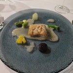 ヴィラ・デル・ソル - 甘鯛の鱗焼きと農園野菜添え