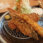 とんかつ和泉 - ランチＡ850円：串カツ、さんま、えび