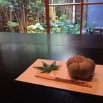 寒村庵 - 桔梗の上生菓子