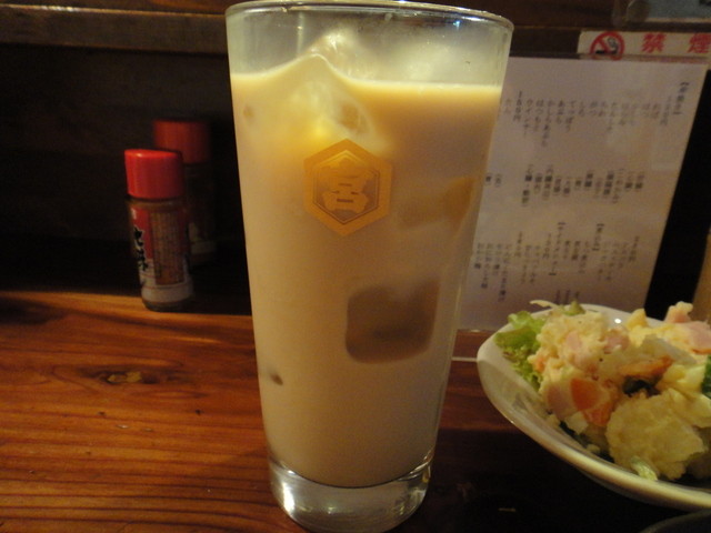 再訪 金宮コーヒー豆乳割りにテッポウ味噌ダレ By カルグクス やきとん ま ちゃん 仲御徒町 焼きとん 食べログ