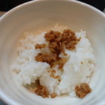 ふく流ラパス 分家 WADACHI - 鶏そぼろごはん