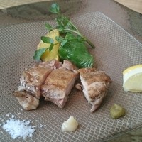 春秋ユラリ 恵比寿 - 伊達鶏モモ肉の炭火焼き