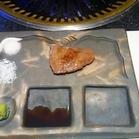 個室 和牛焼肉 吟 難波店 - 