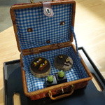 Azurmendi - ピクニック　　アミューズ３種