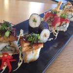 WAON - ロール寿司盛り合わせ。さっぱり日本人好みに出来てました。