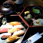 海鮮魚力 - 季節の寿司会席弁当