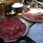 Shabushabu Sukiyaki Dontei - お肉♪