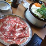 Shabushabu Sukiyaki Dontei - お肉とお野菜